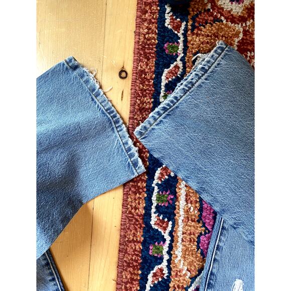 FRAME Jeans Le Jane Distressed - Picture 6 of 13